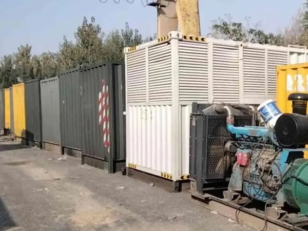 睢县200KW柴油发电机机组每小时油耗是多少？